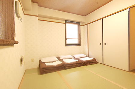 Standard Private Japanese-style room with shared bathroom